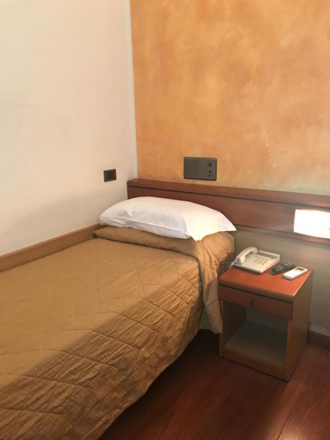 Hotel Aspromonte Milán Exteriér fotografie