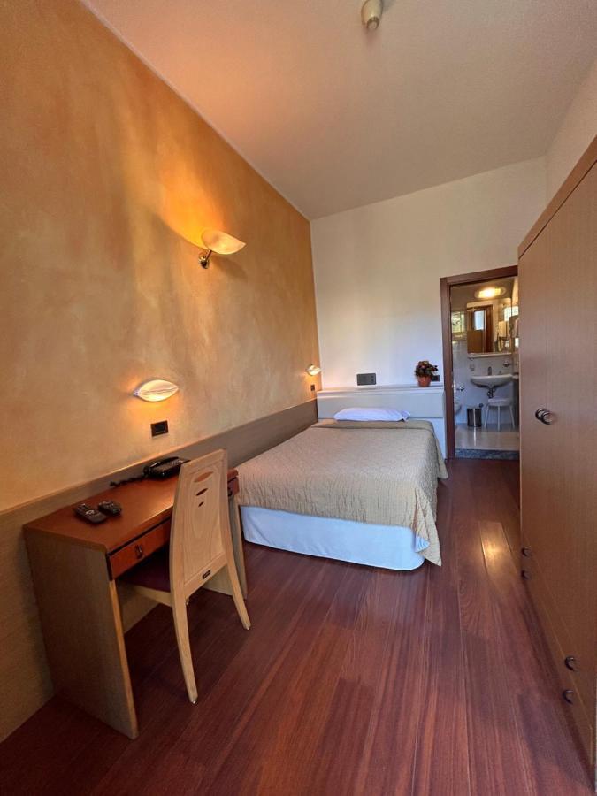 Hotel Aspromonte Milán Exteriér fotografie