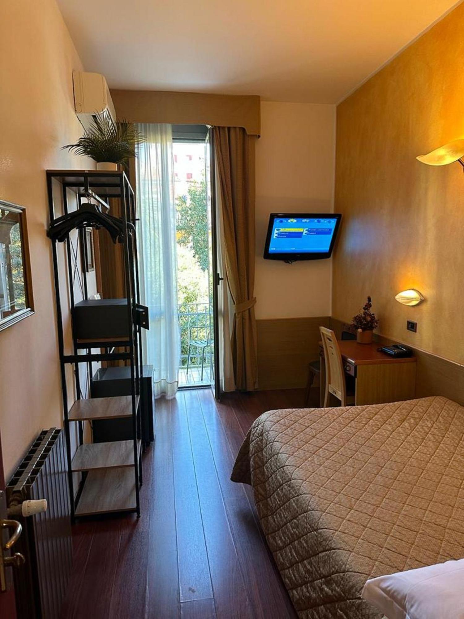 Hotel Aspromonte Milán Exteriér fotografie